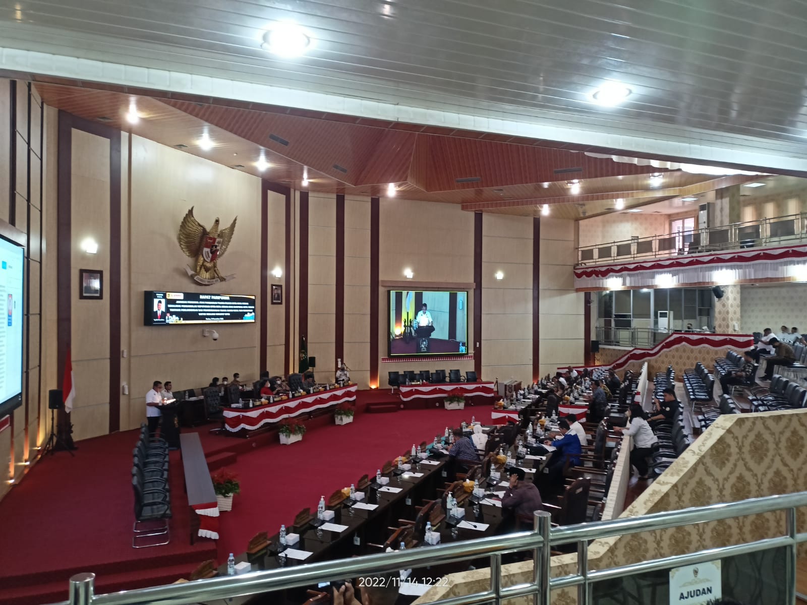 DPRD Medan Paripurnakan Jawaban Pengusul Atas Pandangan Fraksi-Fraksi Terhadap Ranperda Usulan Inisiatif