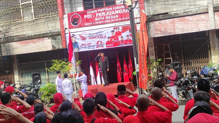 DPC PDI Perjuangan Kota Medan Mengadakan Upacara, Hasyim Jadi Inspektur Upacara