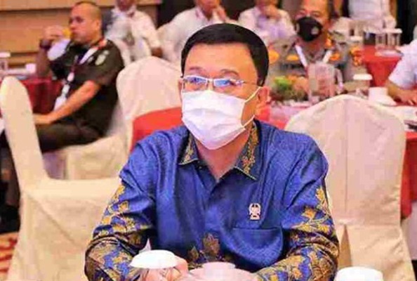 Pengerjaan Drainase Mengalami Longsor di Sampali