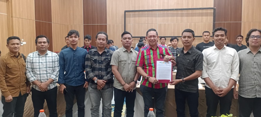 DPRD Kota Medan Menerima Audiensi Cipayung Plus, Mahasiswa Sampaikan Kritik dan Aspirasi Publik